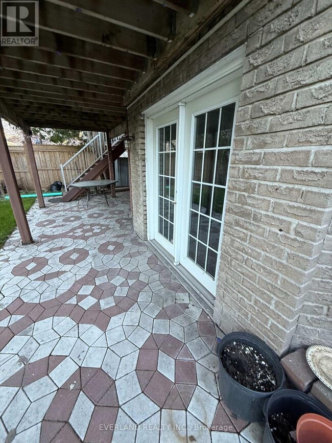 property at 156 Bristol Rd