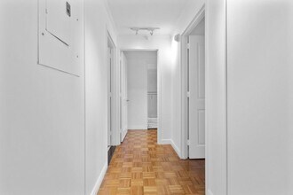300 W 135th St in New York, NY - Building Photo - Building Photo
