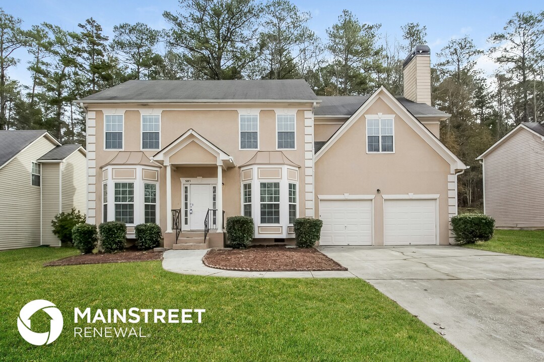 5085 Cascade Hills Cir SW in Atlanta, GA - Building Photo