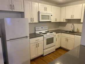 131 Summer St, Unit 25 in Malden, MA - Building Photo - Building Photo