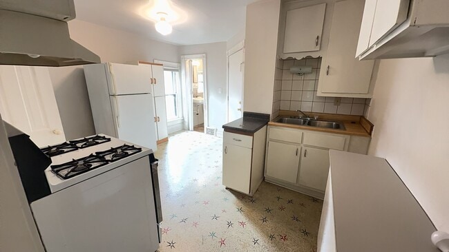property at 701 Scott St