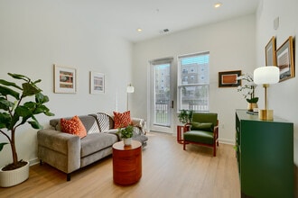 The Terraces at Park Heights (Senior 62+) in Baltimore, MD - Foto de edificio - Building Photo