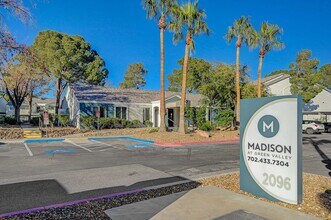 Madison Green Valley in Henderson, NV - Foto de edificio - Building Photo