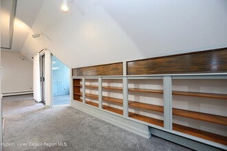 504 Wilbur Ave in Kingston, NY - Building Photo - Building Photo