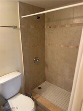 9261 Central Park Dr in Ft. Myers, FL - Building Photo - Building Photo