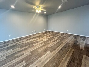 1107 N Englewood Ave in Lubbock, TX - Building Photo - Building Photo