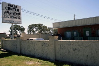 Palm Center Apartments in Aransas Pass, TX - Building Photo - Building Photo