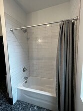 1600 Lowrie St in Pittsburgh, PA - Building Photo - Building Photo