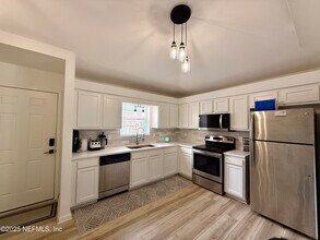 509 Camelia St in Atlantic Beach, FL - Building Photo - Building Photo