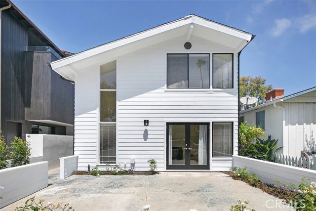 property at 427 Poinsettia Ave