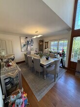 14844 Valley Vista Blvd in Los Angeles, CA - Building Photo - Building Photo