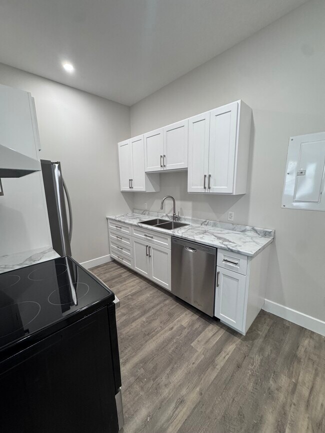 537 Talbot St in London, ON - Building Photo - Building Photo