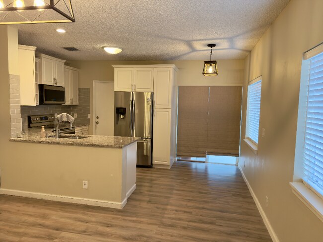 6006 Plum Isle Way in Tamarac, FL - Building Photo - Building Photo