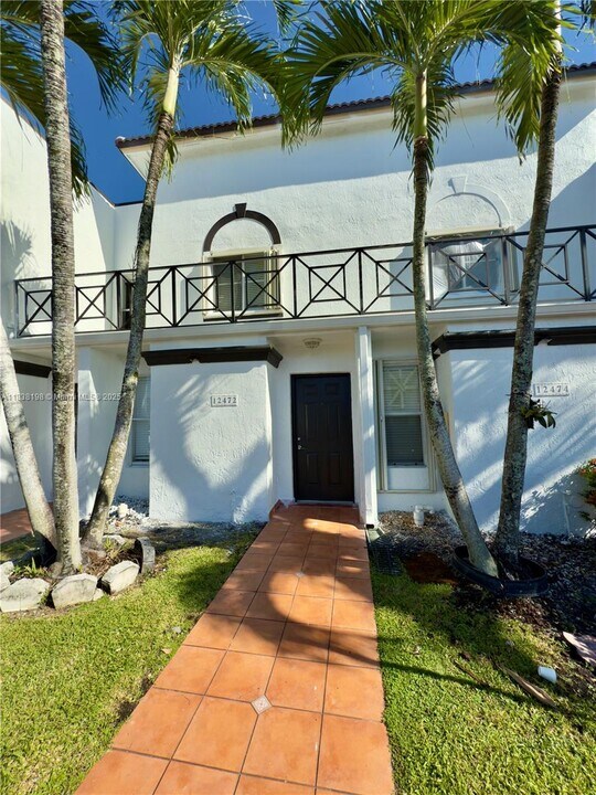 12472 NW 11th Ln in Miami, FL - Building Photo