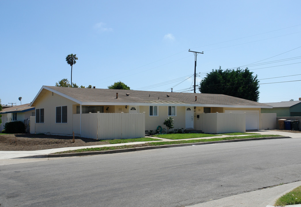 3312 Armada Dr in Ventura, CA - Building Photo