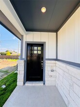 2205 Cowbird Path in Pflugerville, TX - Building Photo - Building Photo