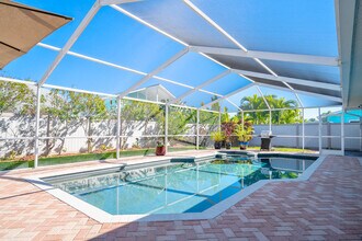 3003 W Vina Del Mar Blvd in St Pete Beach, FL - Building Photo - Building Photo