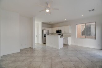 5924 W Santoli Ave in Las Vegas, NV - Building Photo - Building Photo