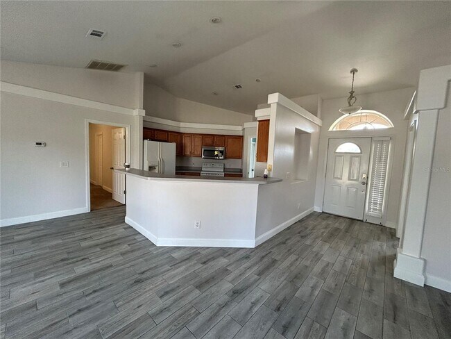 3266 Countryside View Dr in St. Cloud, FL - Building Photo - Building Photo