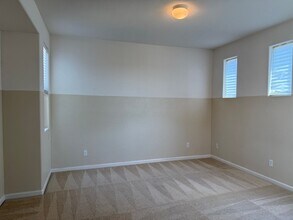 10844 Nederland Way in Rancho Cordova, CA - Building Photo - Building Photo