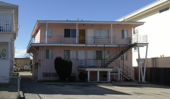 1109 Linden St in Oakland, CA - Foto de edificio - Building Photo