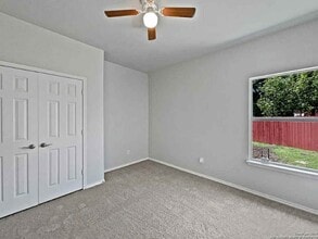 8102 Grissom Cir in San Antonio, TX - Building Photo - Building Photo