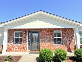 1040 Charlie Daniels Pkwy in Mount Juliet, TN - Building Photo