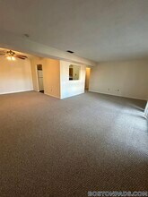 3 April Ln, Unit 33 in Lexington, MA - Foto de edificio - Building Photo