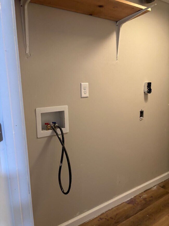 713 N 6th St in Columbia, MO - Building Photo - Building Photo