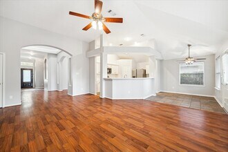 16814 Dunbar Grove Ct in Sugar Land, TX - Building Photo - Building Photo