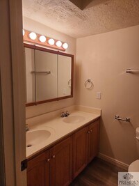 1514 S 175 E St photo'