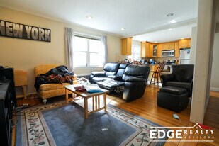 20 Cummings Rd, Unit 1 in Boston, MA - Building Photo