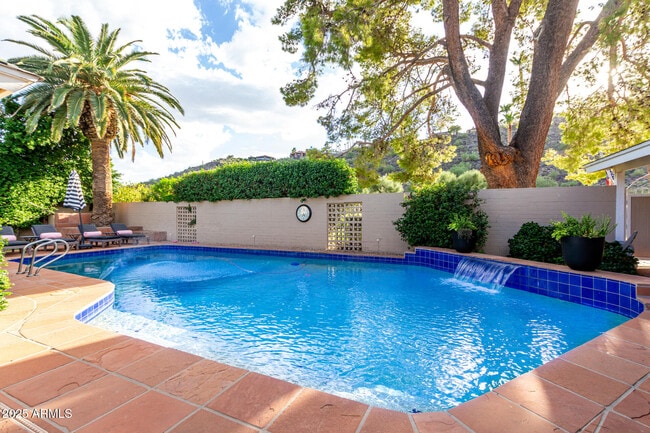 property at 14425 N Coral Gables Dr