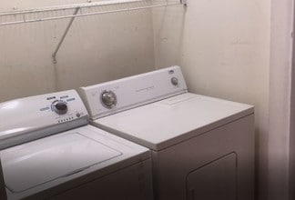 UNIVERSITY TOWNHOMES in KENT in Kent, OH - Building Photo - Building Photo