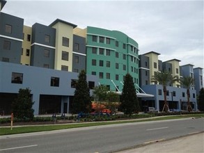 NorthView Student Apartments in Oviedo, FL - Foto de edificio - Building Photo