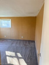 2 Dennis Ct in Geneva, OH - Building Photo - Building Photo