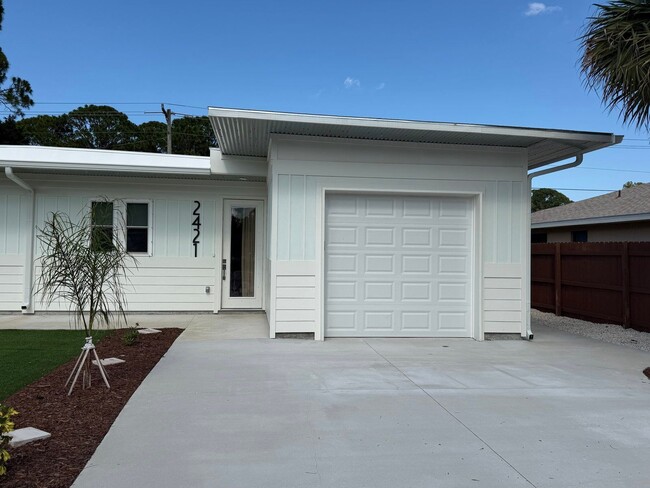 property at 2421 India Palm Dr