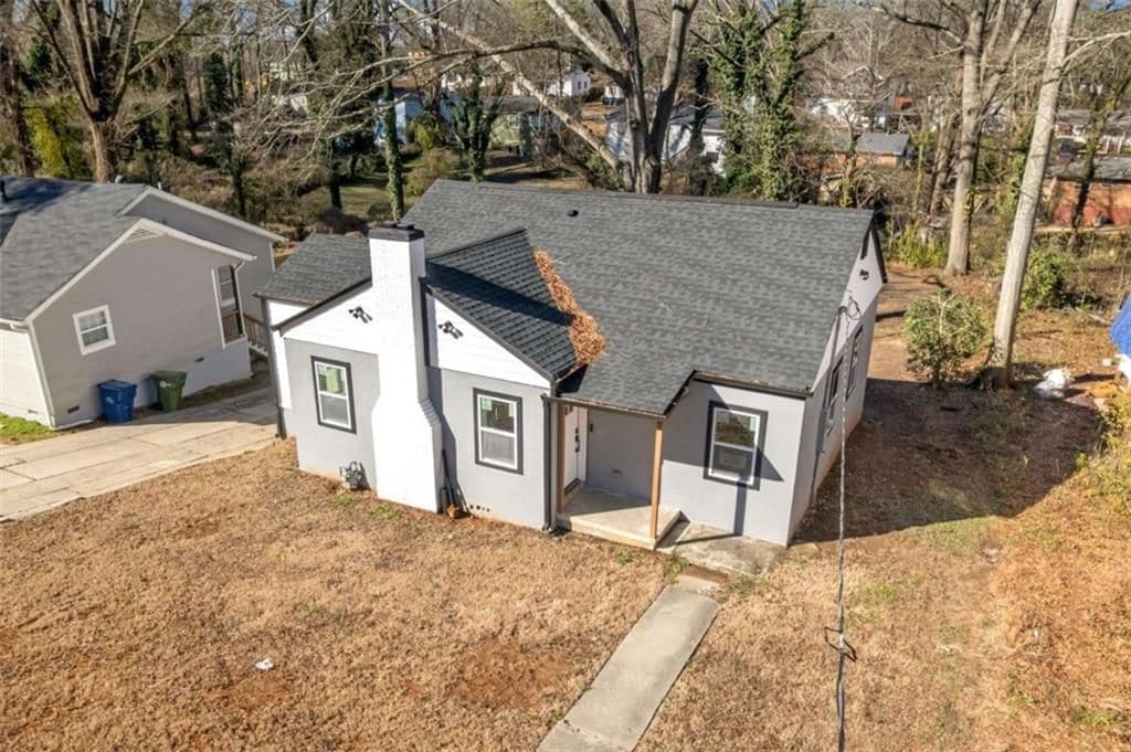 1427 Lorenzo Dr SW in Atlanta, GA - Building Photo
