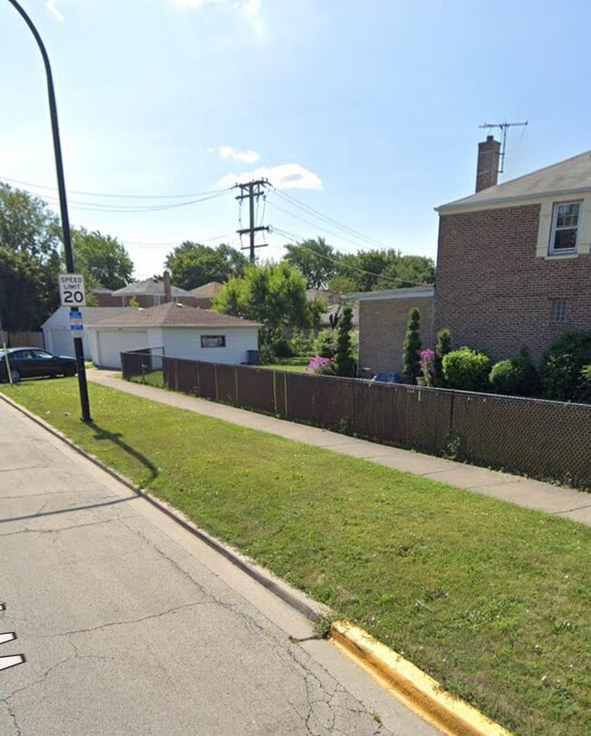 3263 S 58th Ct in Cicero, IL - Building Photo - Building Photo