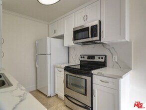 2884 Sawtelle Blvd in Los Angeles, CA - Building Photo - Building Photo