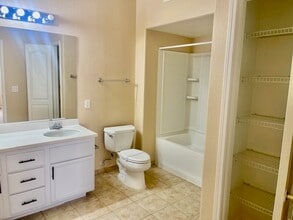 3609 Galatea St, Unit 102 in Las Vegas, NV - Building Photo - Building Photo