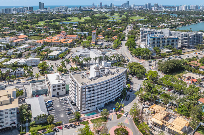 Excelsior Condominium in Miami, FL - Building Photo - Building Photo