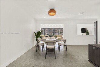 9790 SW 136th St in Miami, FL - Building Photo - Building Photo