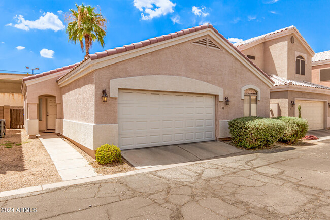 1750 W Union Hills Dr in Phoenix, AZ - Building Photo - Building Photo