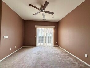 11450 Church St, Unit 103 in Rancho Cucamonga, CA - Foto de edificio - Building Photo