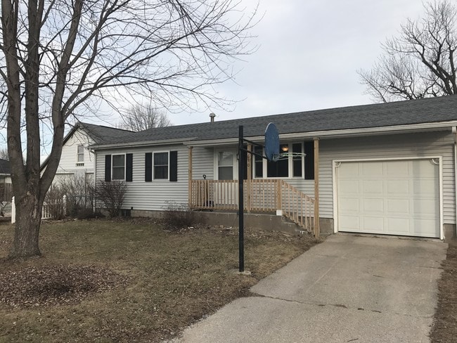 property at 610 7th St