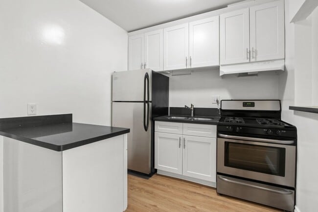 property at 1432 16th St