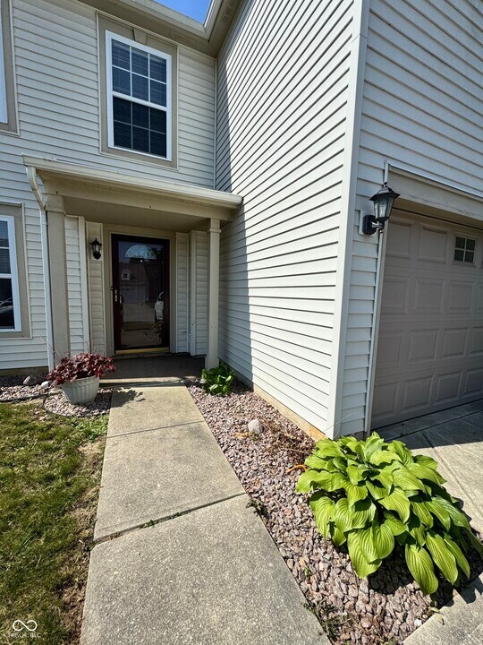 10797 Miller Dr in Indianapolis, IN - Building Photo