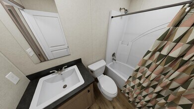 5168 Champagne Dr in Flint, MI - Building Photo - Building Photo