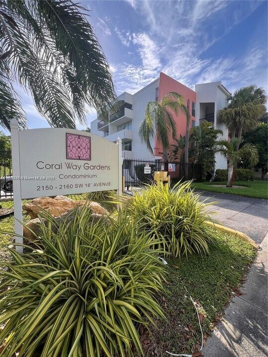 2150 SW 16th Ave in Miami, FL - Building Photo